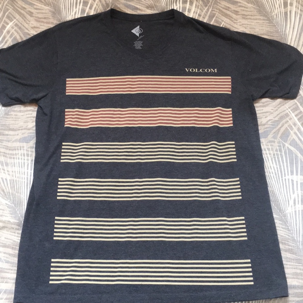 Volcom t-shirt